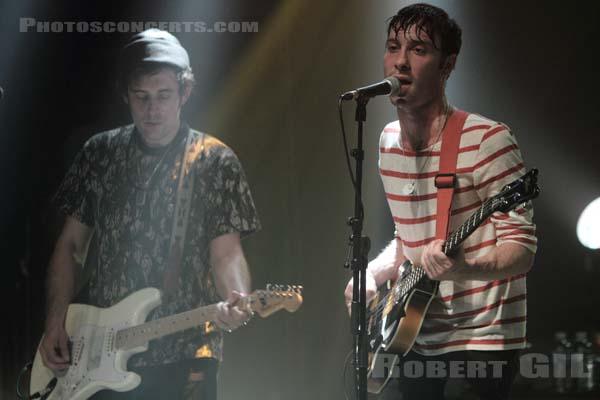 BLACK LIPS - 2010-05-26 - PARIS - La Machine (du Moulin Rouge) - Jared Swilley - Ian Brown